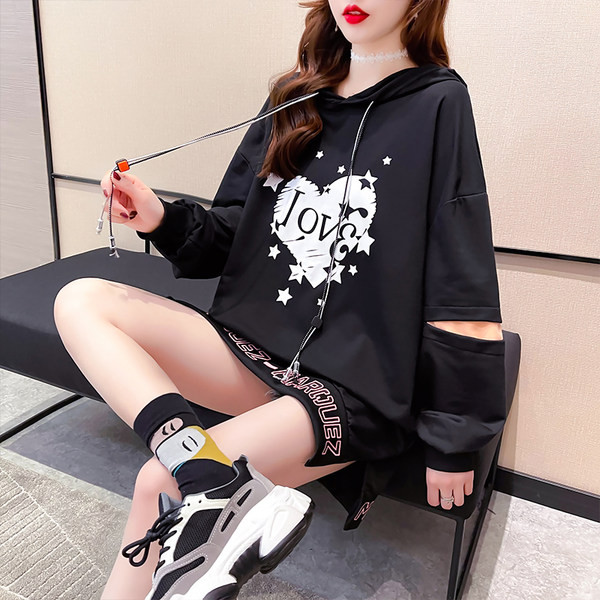 Värvirakendusega naiste dressipluus - lai mudel