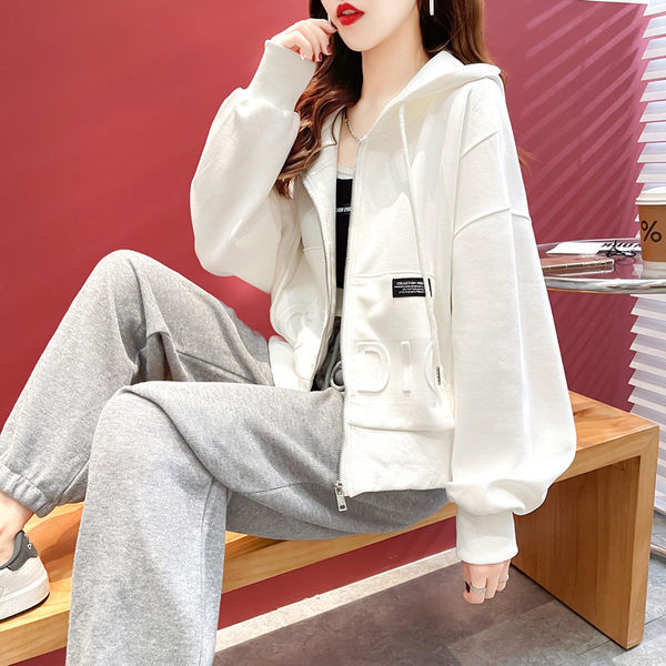 Naiste tasuta dressipluus kirja ja tõmblukuga