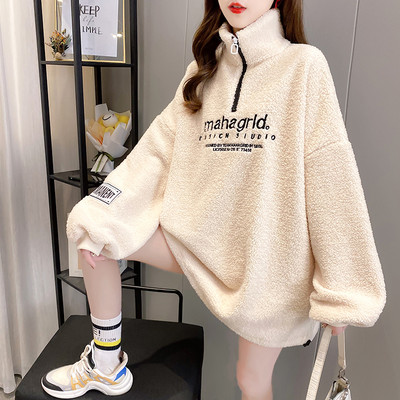 Tikandite ja kõrge kraega naiste dressipluus