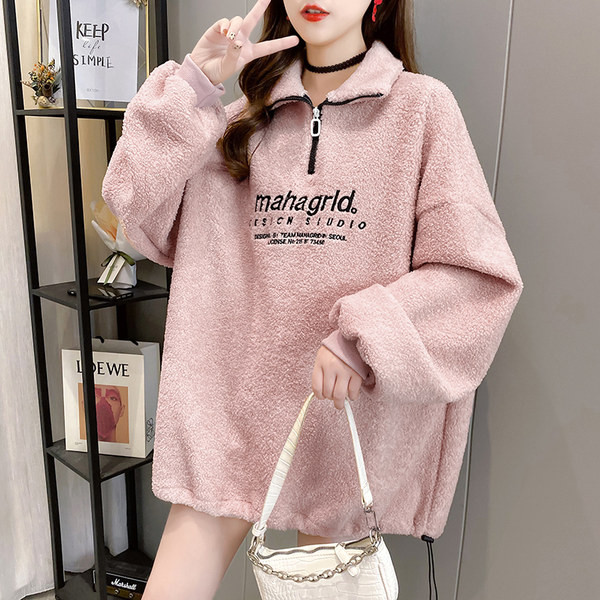 Tikandite ja kõrge kraega naiste dressipluus