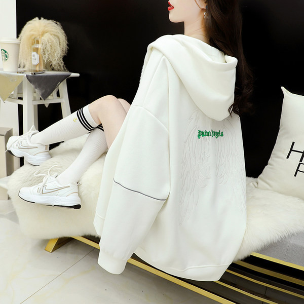 Naiste lai kapuutsiga dressipluus kolmes värvitoonis