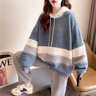 Naiste kapuutsiga sulevilt