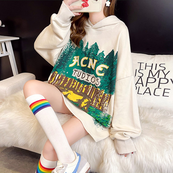 Lai naiste dressipluus värvitrükiga ja kapuutsiga