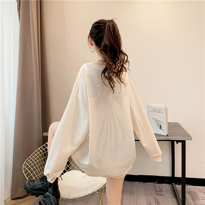 Naiste dressipluus mitu mudelit aplikatsiooniga