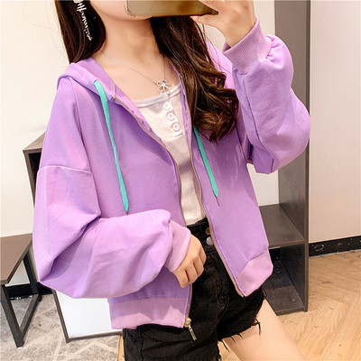 Naiste dressipluus mitu mudelit aplikatsiooniga