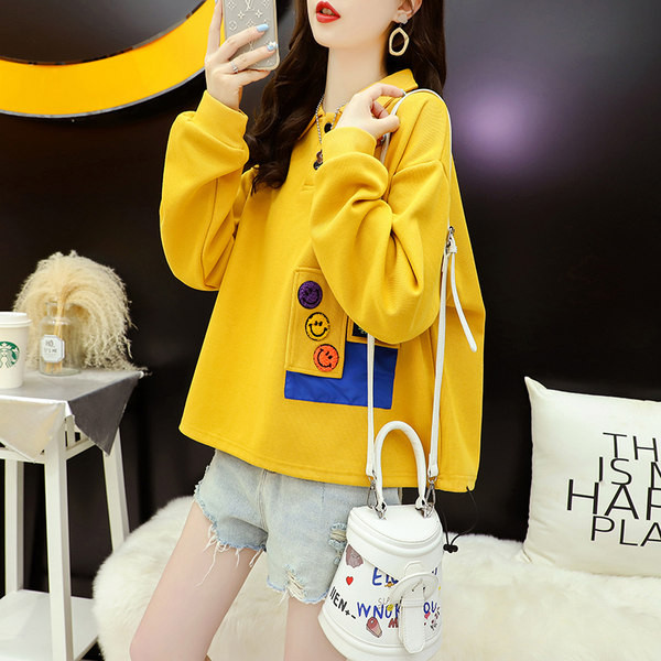 Naiste dressipluus mitu mudelit aplikatsiooniga