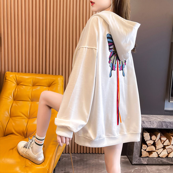 Tasuta naiste dressipluus tikitud liblika ja kapuutsiga