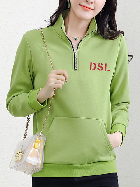 Naiste spordijooks kirja ja lukuga