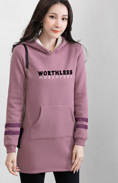 Uue mudeli naiste pikk dressipluus kapuutsi ja taskuga