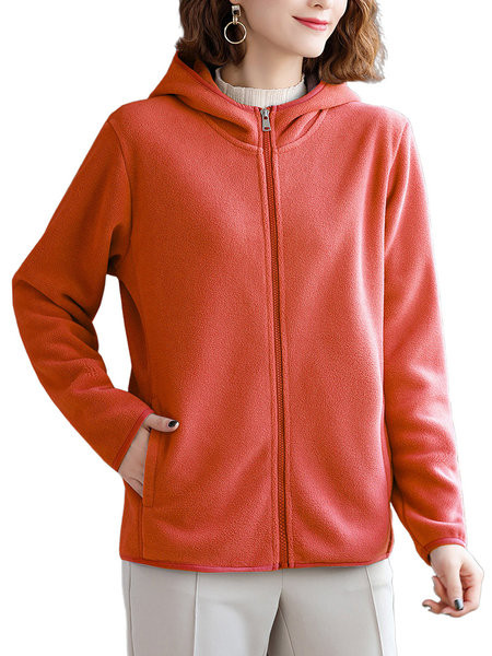 Lihtne mudel kapuutsiga naiste dressipluus