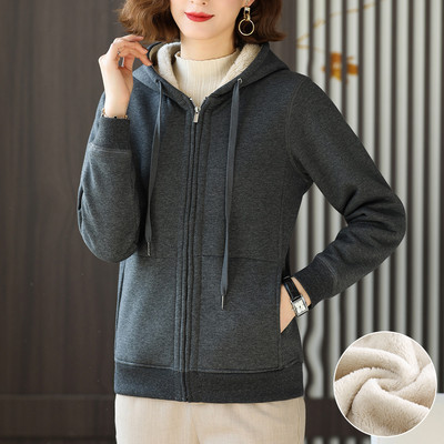 Naiste tepitud dressipluus kapuutsi ja lukuga