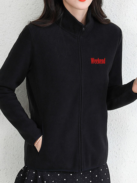 Tikitud tekstiga ja kõrge kraega igapäevane naiste dressipluus