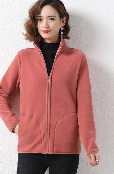 Mitmes värvitoonis kõrge kraega naiste dressipluus Polar