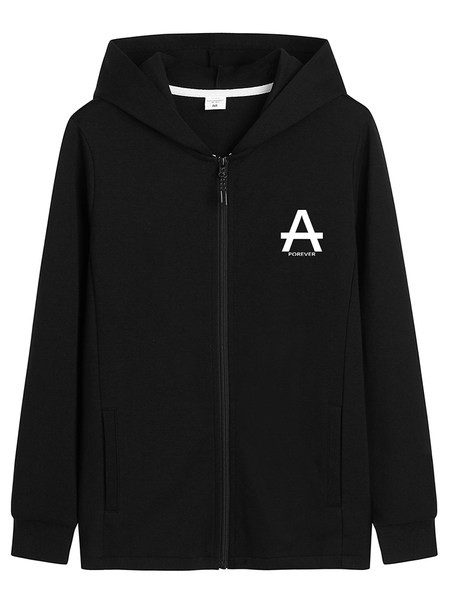 Õhuke kevadine kapuutsiga dressipluus ja tikitud kiri