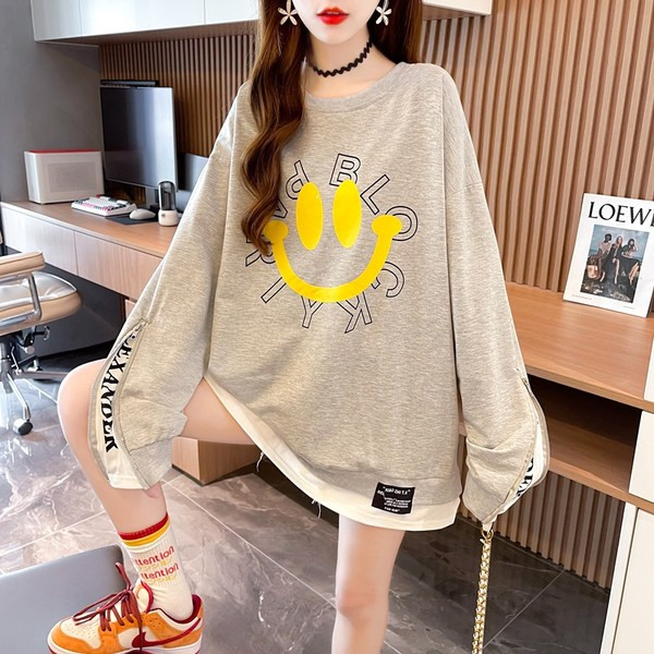 Lai naiste dressipluus ümara kaelusega ja trükiga