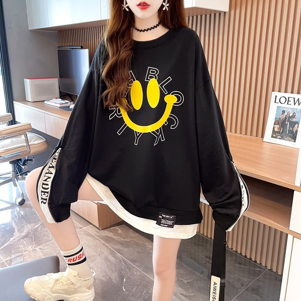 Lai naiste dressipluus ümara kaelusega ja trükiga