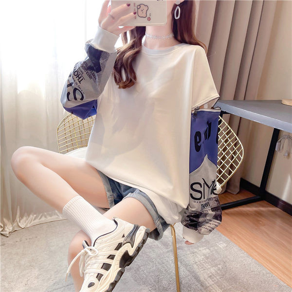 Sports casual γυναικείο φούτερ με επιγραφή και οβάλ λαιμόκοψη