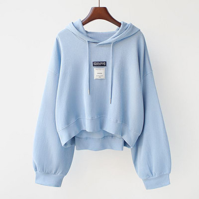 Igapäevane naiste dressipluus kapuutsiga ja embleemiga