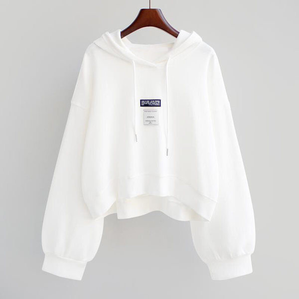 Igapäevane naiste dressipluus kapuutsiga ja embleemiga