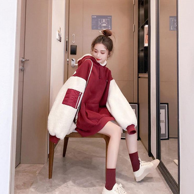 Naiste sportlik dressipluus kapuutsiga ja paksu sametvoodriga