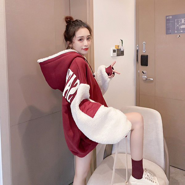 Naiste sportlik dressipluus kapuutsiga ja paksu sametvoodriga