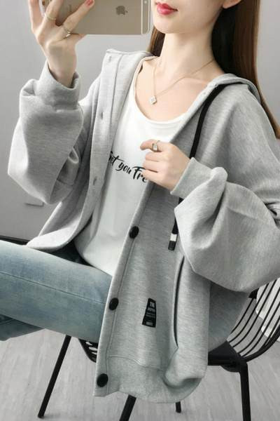 Uue mudeli kapuutsiga ja nööpkinnitusega naiste dressipluus