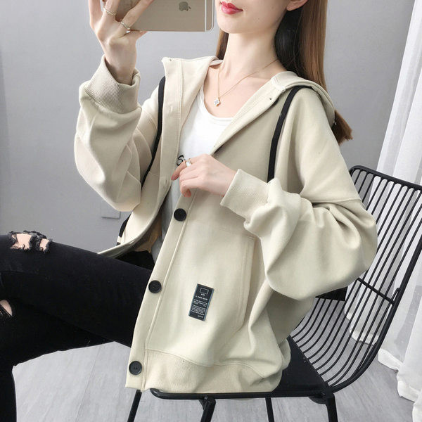 Uue mudeli kapuutsiga ja nööpkinnitusega naiste dressipluus