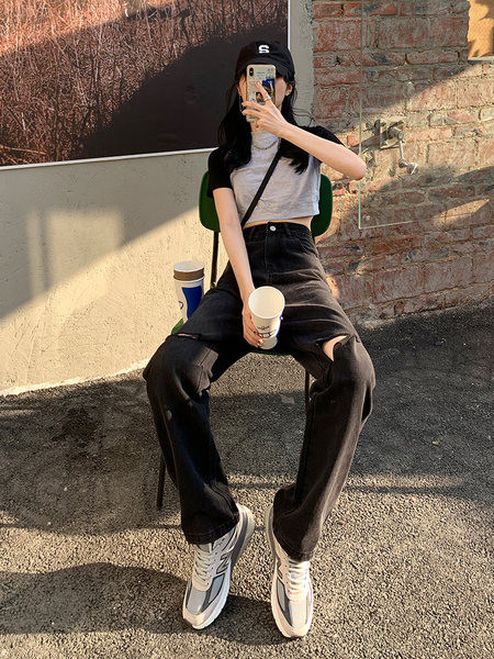 Široke traperice s poderanim motivima