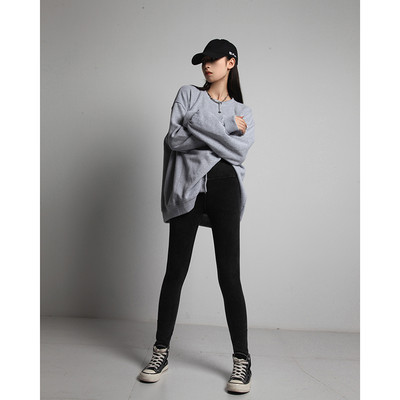 Õhukese mudeli kõrge vöökohaga naiste teksad