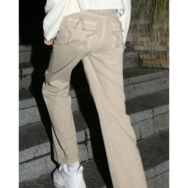 Laiad taskute ja kõrge vöökohaga teksad kolmes värvitoonis