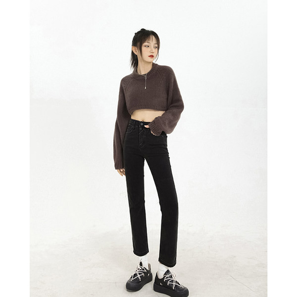 Naiste teksapükste sirge nööpkinnitusega mudel