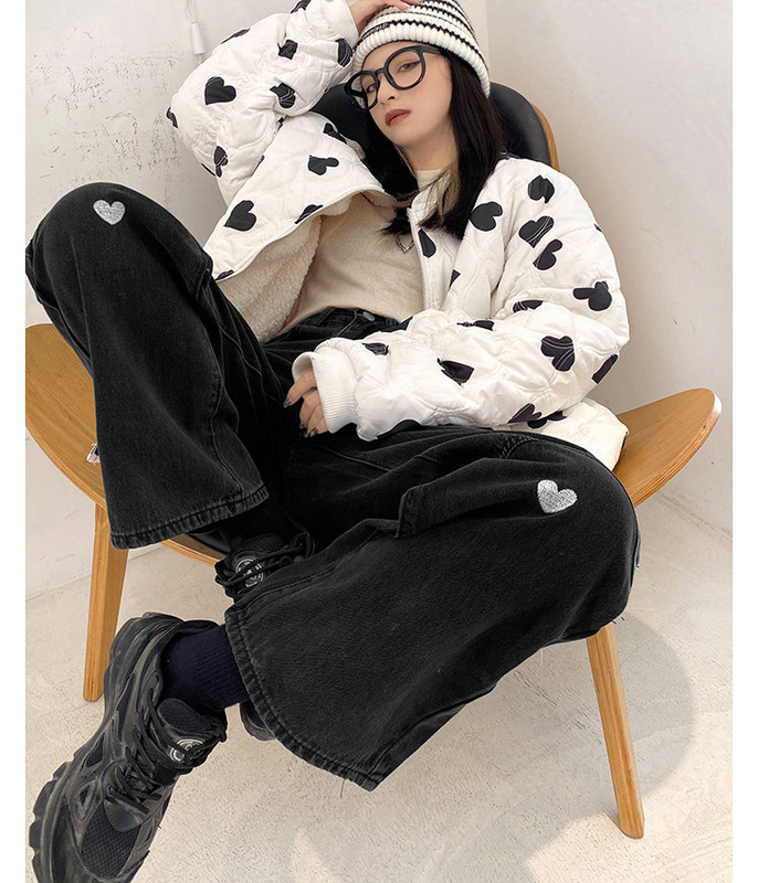 Laia mudeliaplikatsiooniga ühevärvilised naiste teksad