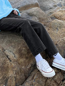 Naiste vabaaja teksade sirge mudel