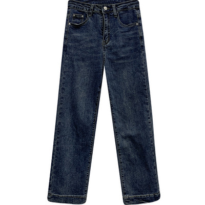 Naiste vabaaja teksade sirge mudel