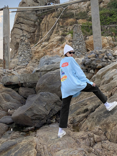 Naiste vabaaja teksade sirge mudel