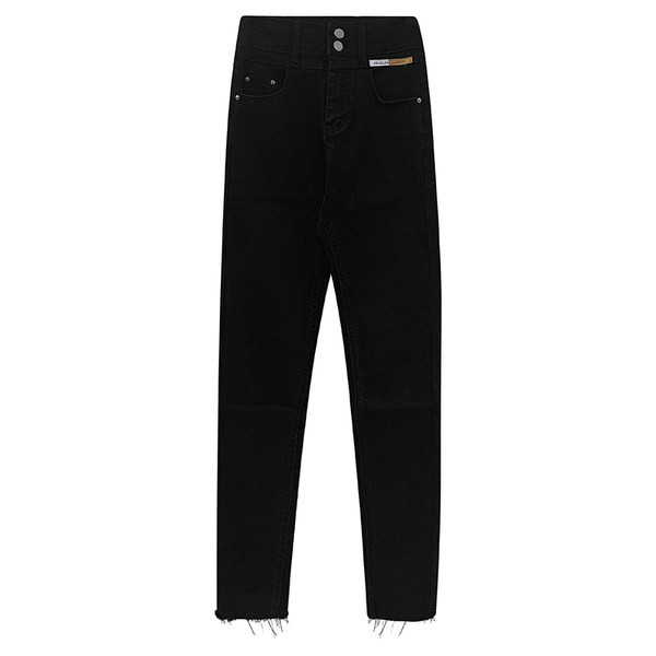 Naiste liibuvad teksad standardse vöökohaga