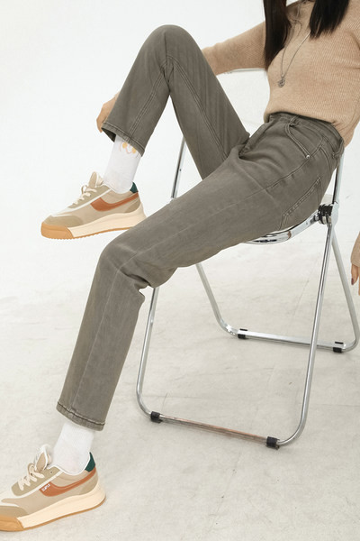 Sirge mudeli ühevärvilised kõrge vöökohaga naiste teksad