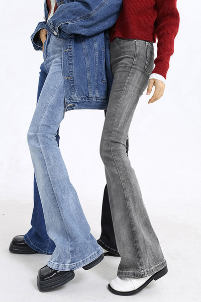 Stiilsed naiste Charlestoni teksad kahe mudeliga