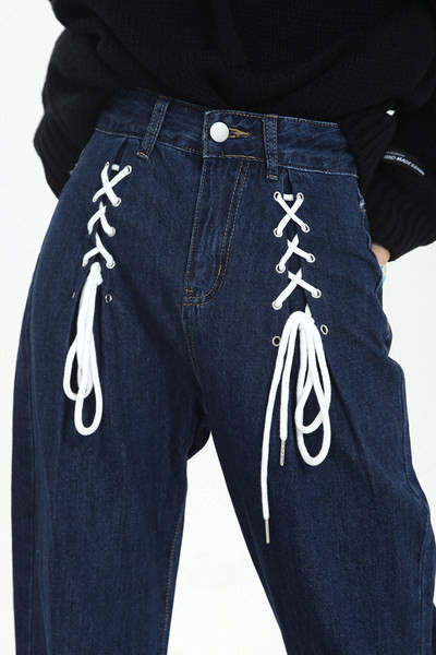 Sirge mudeli naiste teksad siniste ja mustade paeltega