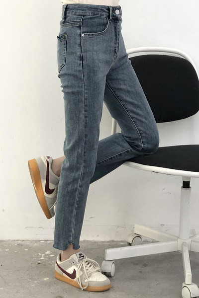 Moodsad kõrge vöökohaga naiste sirged teksad