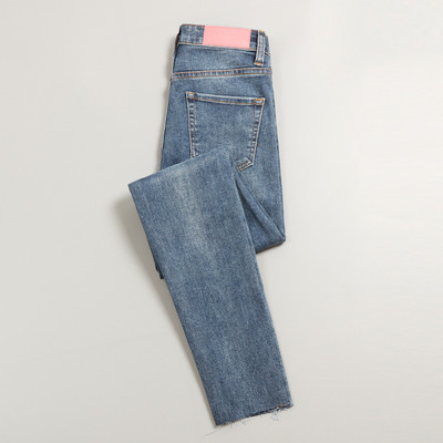 Naiste kõrge vöökohaga teksad – sale mudel