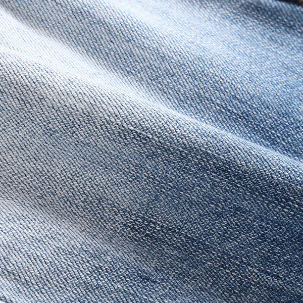 Vabaaja laiad taskutega teksad