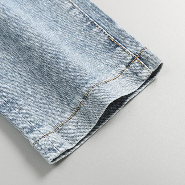 Egyenes modellű női modern farmer, magas derékkal