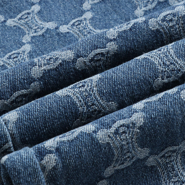 Naiste laiad teksad kõrge vöökohaga