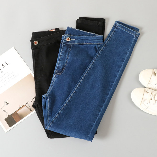 Női testre szabott farmernadrág gombbal