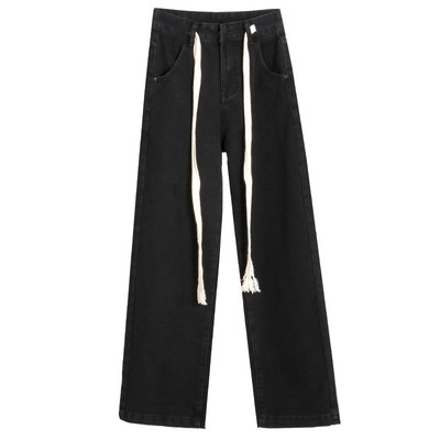 Široki model ženskih traperica s visokim pojasom u struku i džepovima