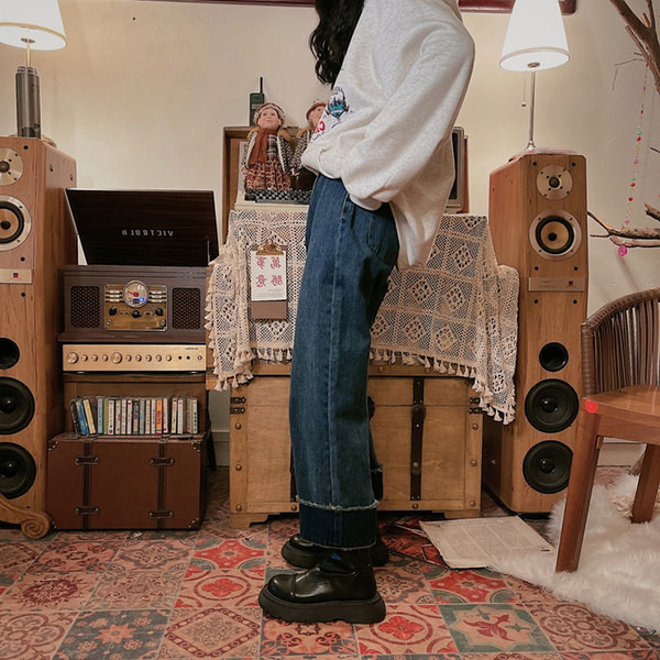 Γυναικείο τζιν φαρδύ μοντέλο με ψηλόμεση σε μπλε χρώμα