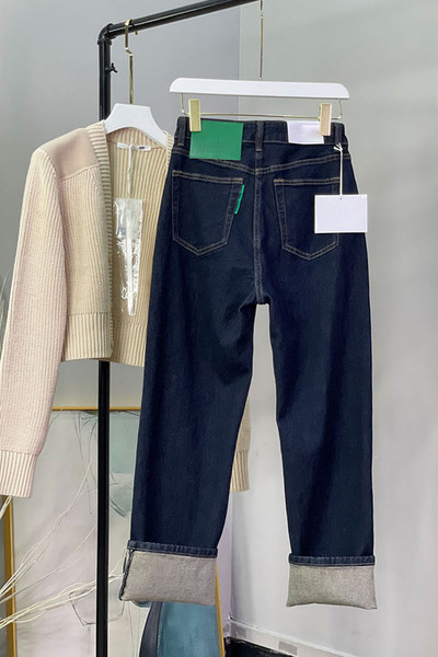 Praegused taskutega teksad - naistele