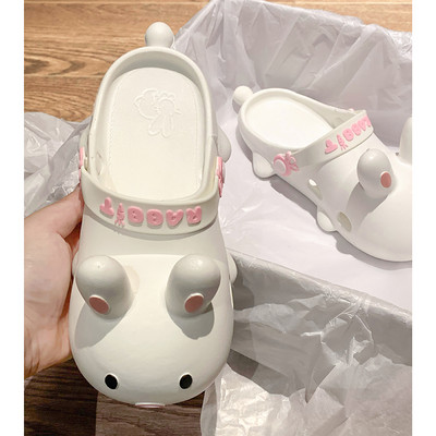 3D elementidega naiste sandaalid