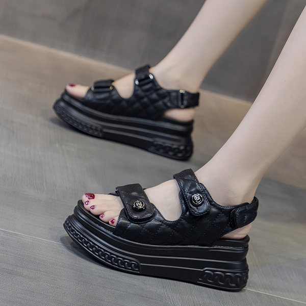 Női platformszandál